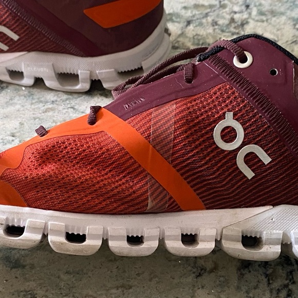 ON-Running Mens Cloudflow Running Shoe Mens SZ 10.5 Flare/Dawn - Picture 11 of 15